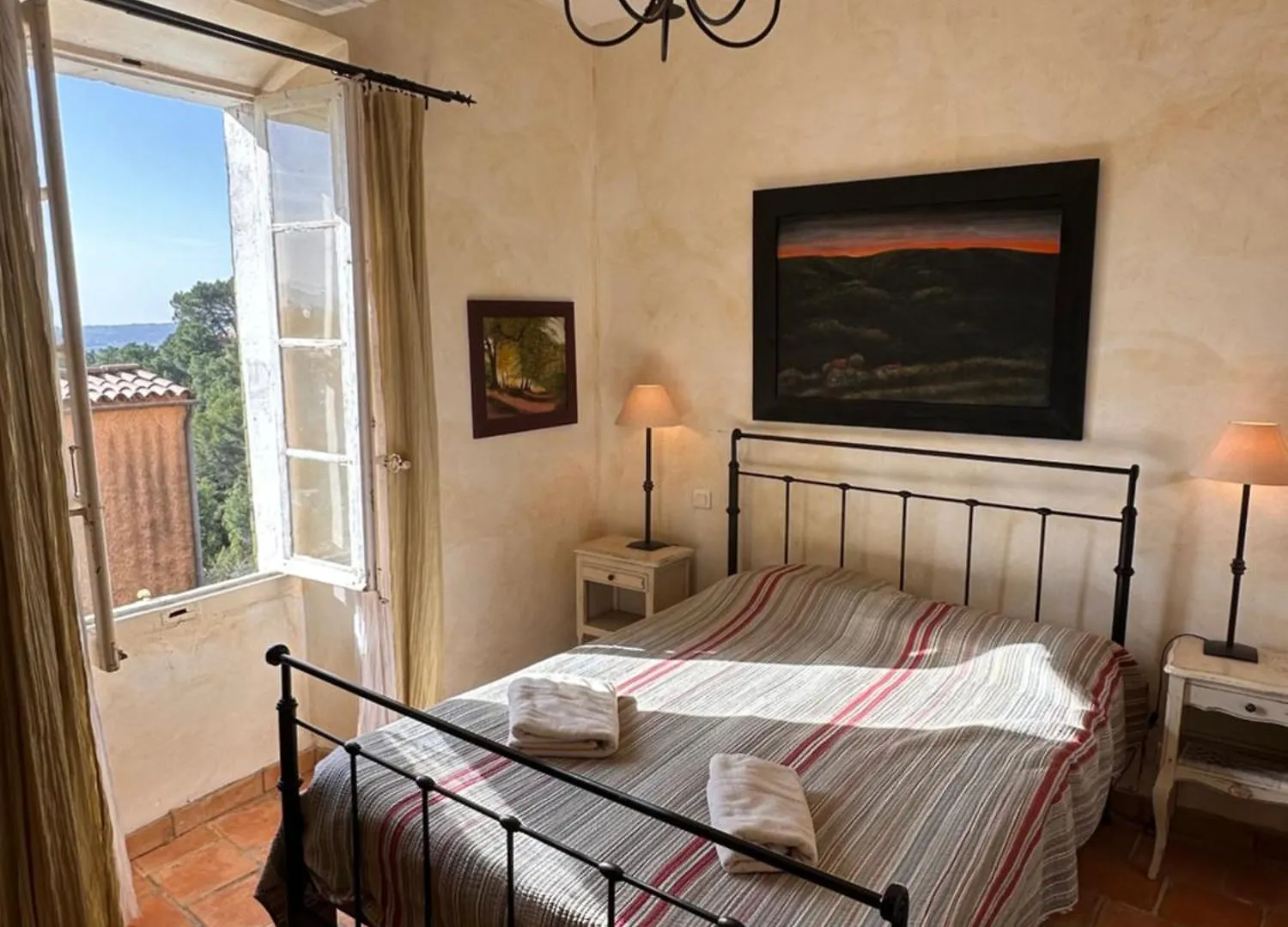 Les 3 Terrasses Villa Roussillon  0*, Roussillon (Vaucluse) France